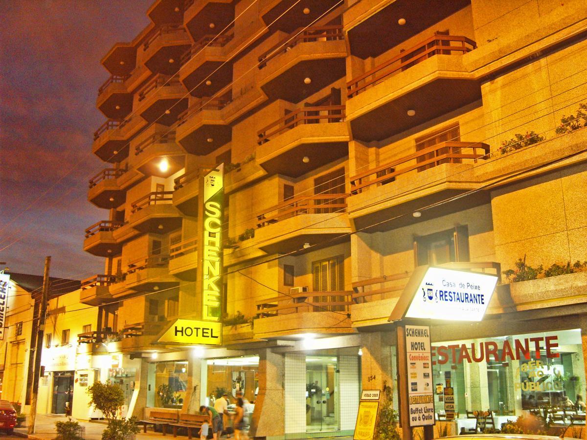 Schenkel Hotel Трамандаи Екстериор снимка
